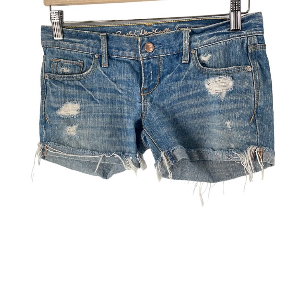 RUEHL No. 925 denim shorts lightly distressed denim raw edges rolled cuff sz 24